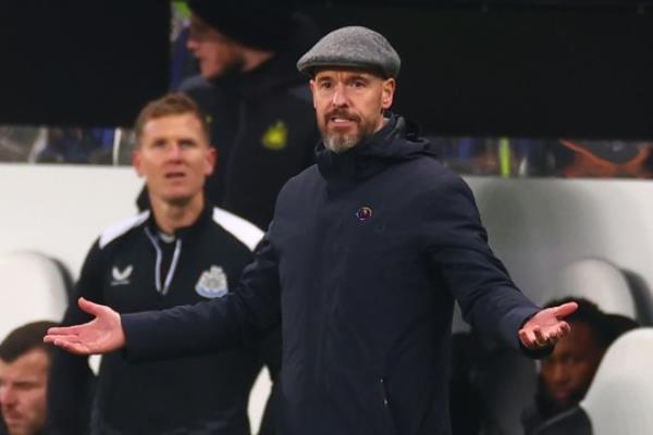 Erik ten Hag managing Manchester United against Newcastle United on Saturday, December 2